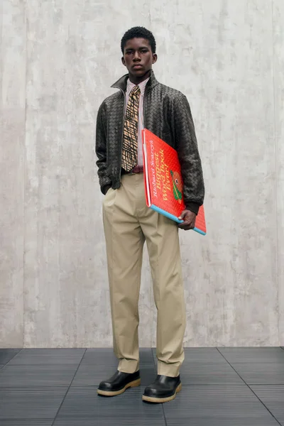 Look 18
